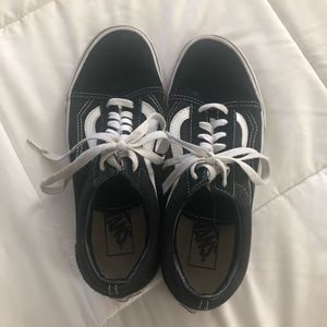Black old school vans! Hardly worn!